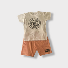 Load image into Gallery viewer, Vanilla Salmon Unisex Vibrant Set
